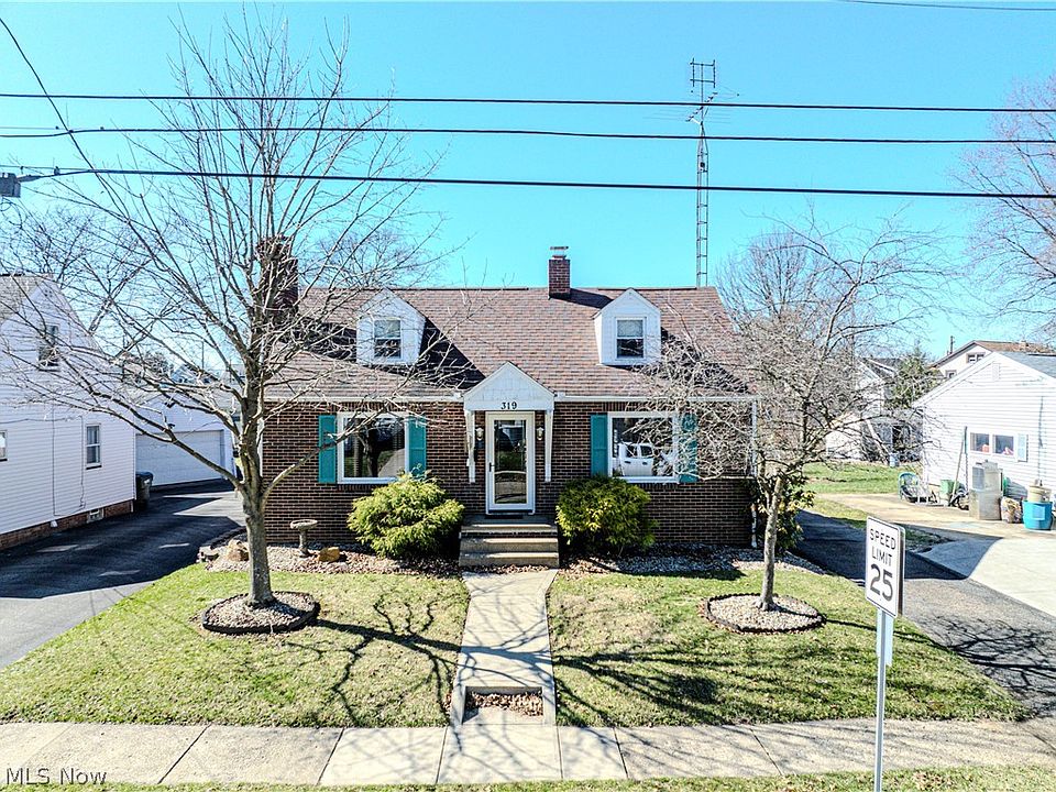 1st image of 319 Superior St