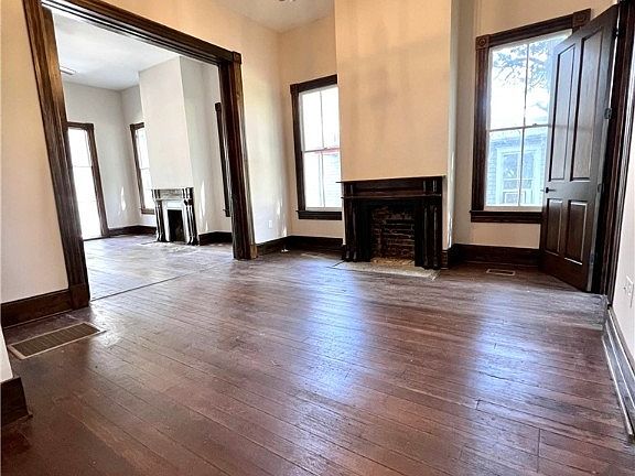 3rd image of 2313 Whitaker Street