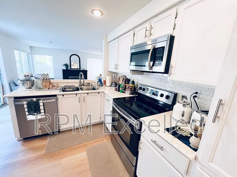 9426 S 242nd St — Photo 9