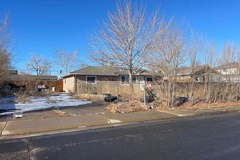 2nd image of 6651 Grove St