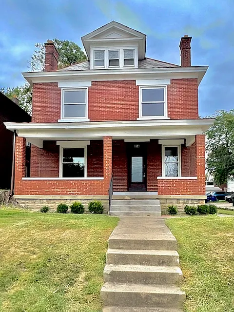 356 E 20th Ave