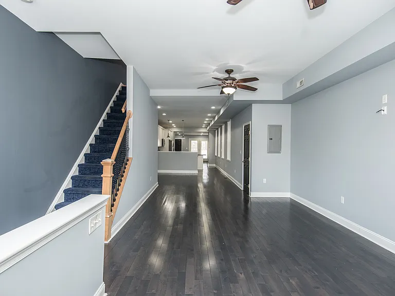 2316 E Lehigh Ave — Photo 8