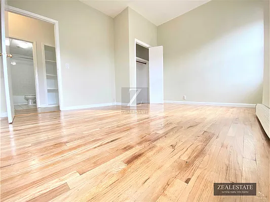 Rented by ZealEstate Group Inc | media 3