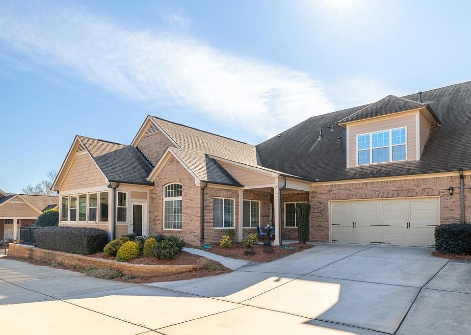 1st image of 316 Brookhaven Walk #1404