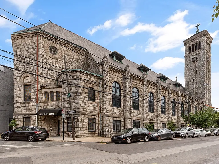 Sanctuary Lofts — Photo 15