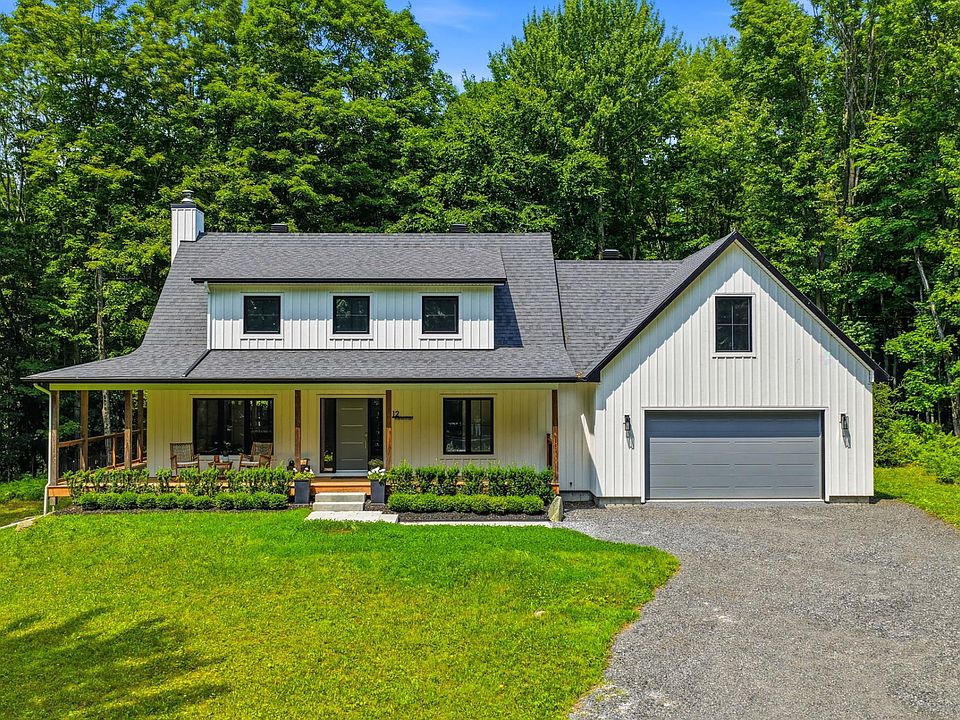 1st image of 12 Chemin De La Baie Robinson Bay