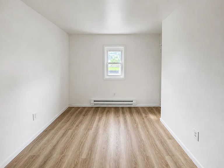 201 Main St #1 — Photo 9