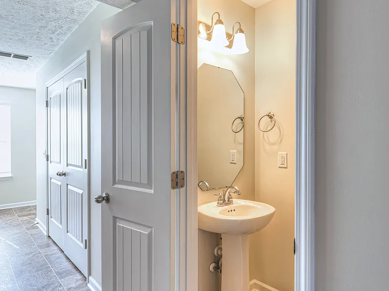 4325 Aurora Cir — Photo 18