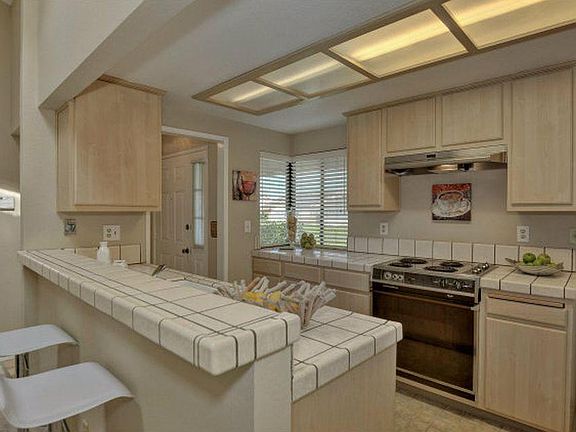 4th image of 3152 Arcola Ct