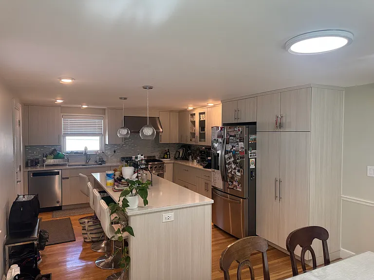 82 Arlmont St — Photo 4