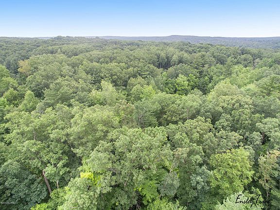 5th image of 6766 Wildwood Ct
