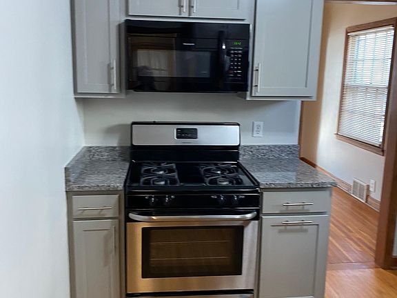 3rd image of 2207 Girard Ave S #1