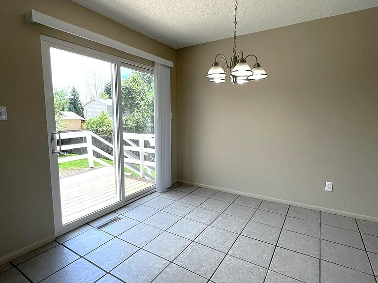 743 Boltz Dr — Photo 7