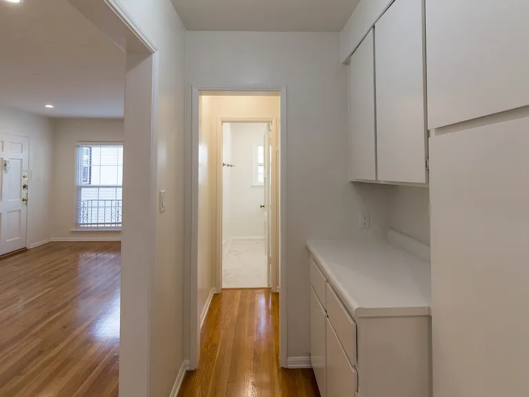 4635 Finley Ave — Photo 14