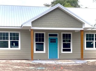 502 5th St, Darien, GA 31305