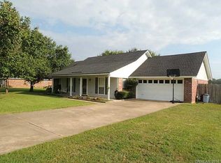 156 Sistrunk Ln, Bossier City, LA 71112