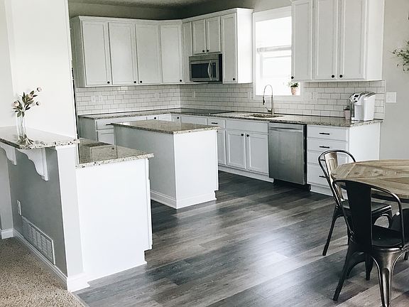 3rd image of 4498 McNamara Pl