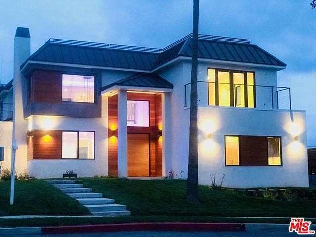 1st image of 928 Eucalyptus Dr