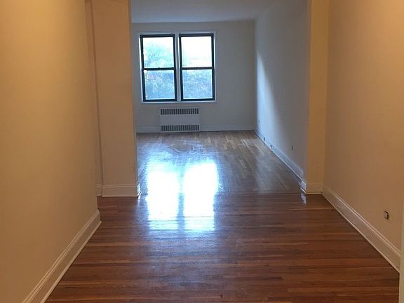 3rd image of 4307 39th Pl APT 2c