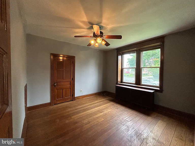 6370 Oxford Ave #B — Photo 6