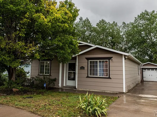 2920 Toronto Pl, Pueblo, CO 81004