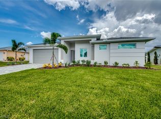 1423 SW 38th Terrace Cpe, Coral, FL 33914