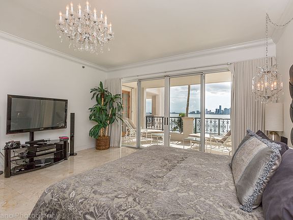 3rd image of 5234 Fisher Island Dr #5234