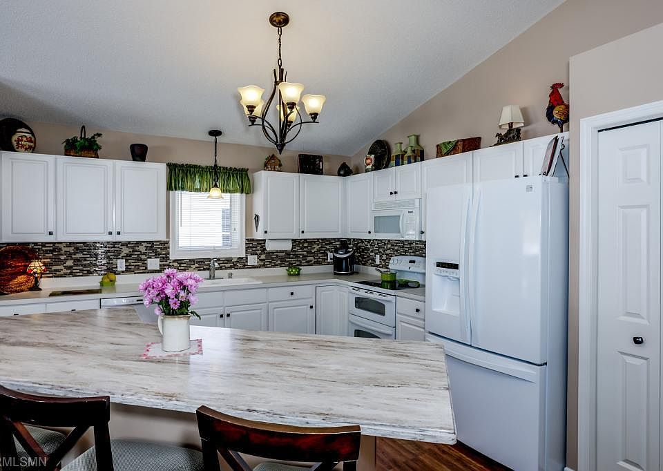 2nd image of 14739 Bloomfield Cir