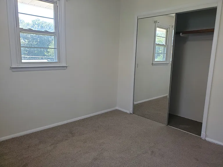 1909 Wildwood Ave — Photo 7