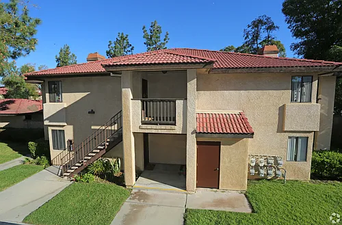 Baywood Apartment Homes Photo 1 Baywood Apartment Homes Photo 1