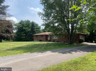 158 Arthur Ln, Brodheadsville, PA