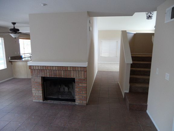 4th image of 27488 Rosebay Ct
