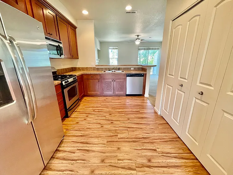12947 NW Clement Ln — Photo 13