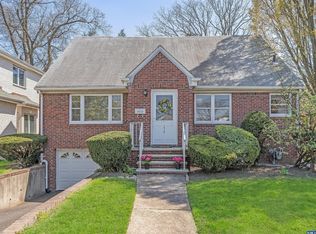 1512 Anderson Ave, Fort Lee, NJ 07024