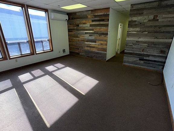 2nd image of 502 N 3rd St Suite 6