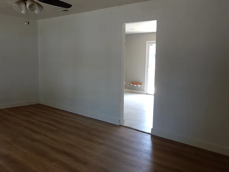 807 Lex St — Photo 16
