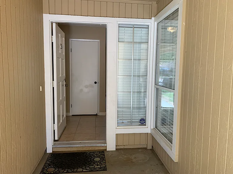 445 Magnolia Ln — Photo 6