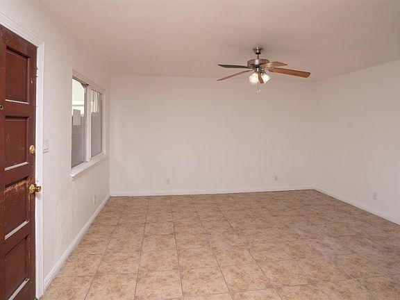 5th image of 261 E Pleasant St