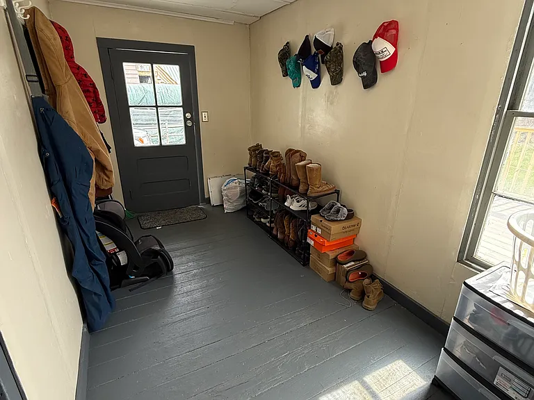 432 S James St — Photo 4