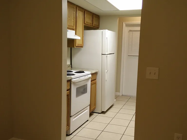 2231 Ascot Ct #2 — Photo 8