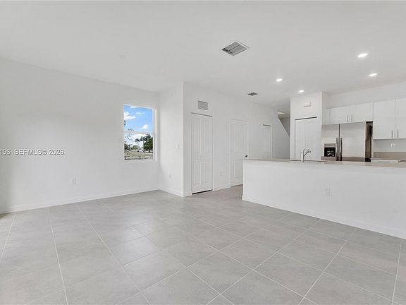 2nd image of 12168 SW 268th St