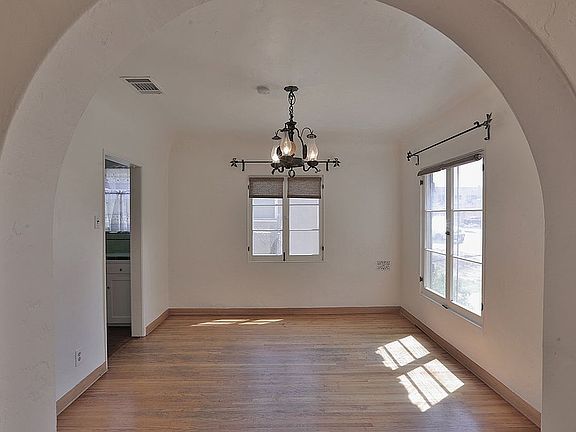 4th image of 4039 Brunswick Ave