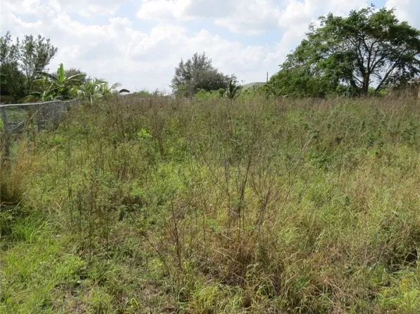 5201 Centennial Blvd, Lehigh Acres, FL 33971