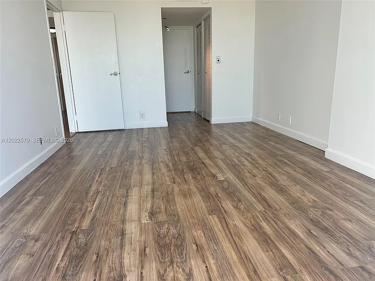 7601 E Treasure Dr #2104 — Photo 23