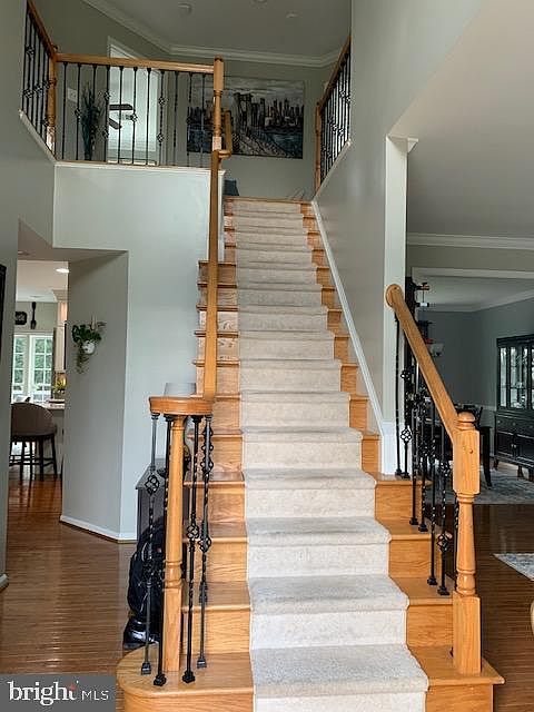 Front foyer with new iron rod ballisters
