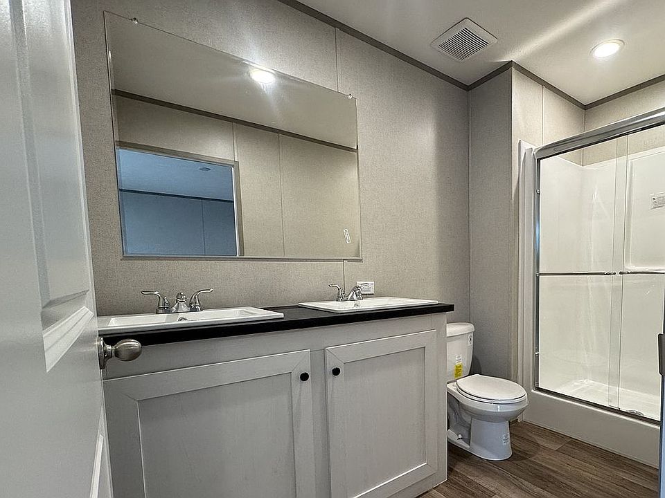 7th image of 3152 Korea Cir