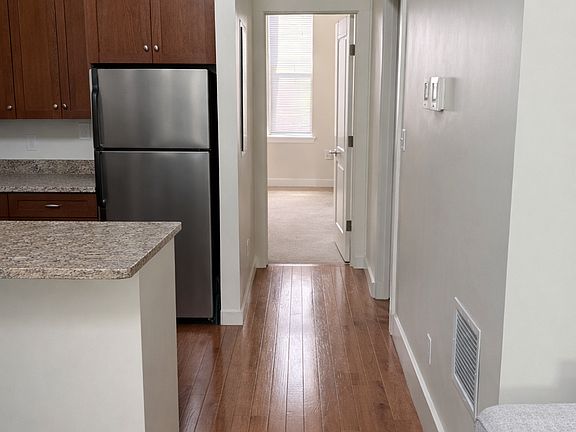 3rd image of 3 Milk St APT 2
