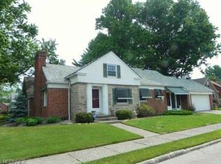 17100 Dorchester Dr, Cleveland, OH 44119