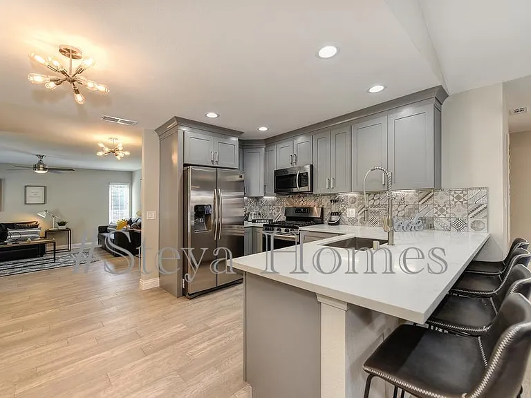 7101 Stanford Oak Dr — Photo 4