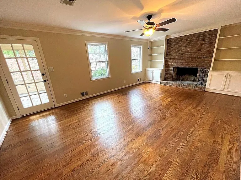 1150 Falstaff Dr — Photo 10